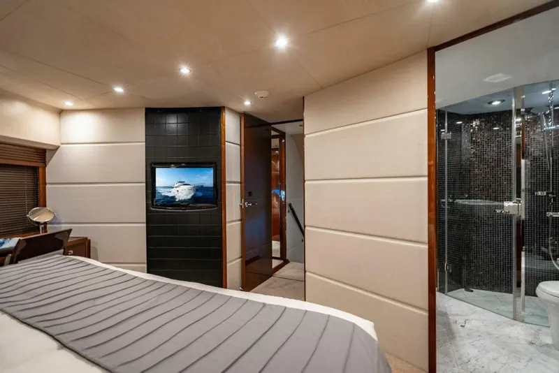 Slide: The Image of Princess 95 M/Y 2010 - 75