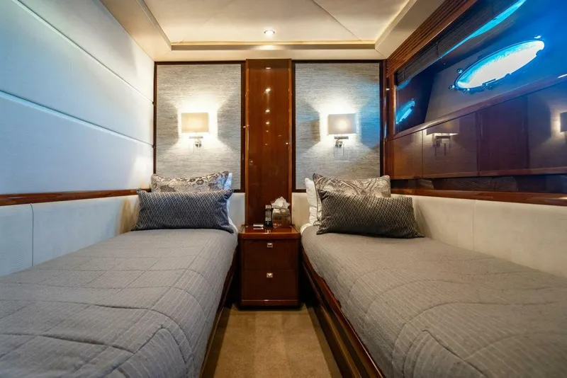 Slide: The Image of Princess 95 M/Y 2010 - 77