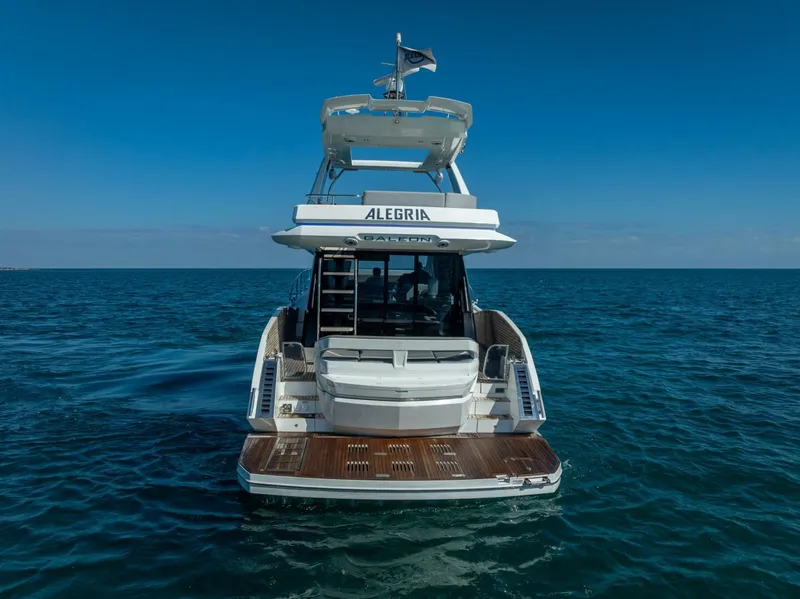Slide: The Image of Galeon 500 Fly 2021 - 20