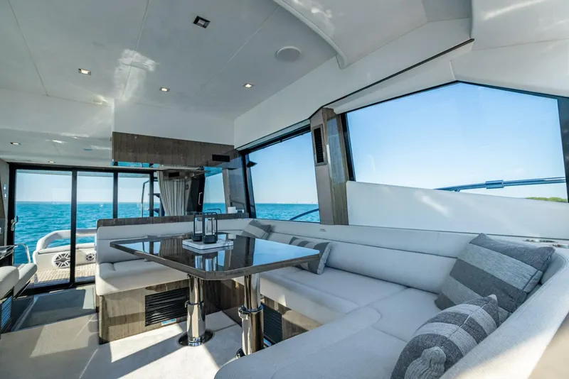 Slide: The Image of Galeon 500 Fly 2021 - 49