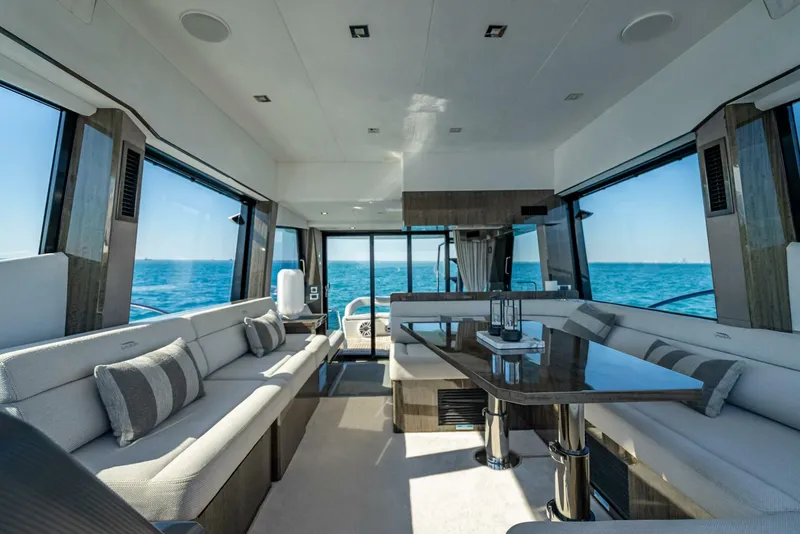 Slide: The Image of Galeon 500 Fly 2021 - 50