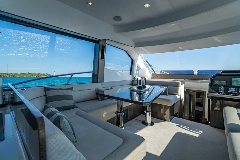 Slide: The Image of Galeon 500 Fly 2021 - 53