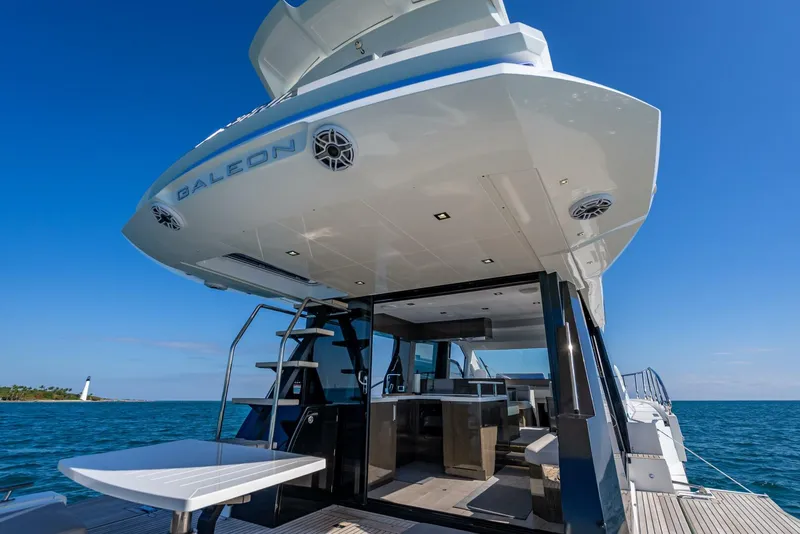 Slide: The Image of Galeon 500 Fly 2021 - 68