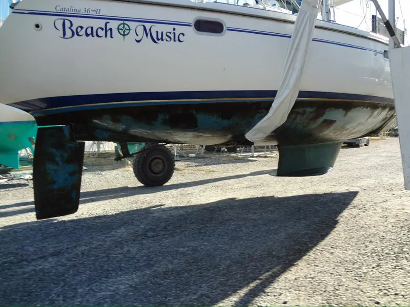 Slide: The Image of Catalina 36 Mkll 2000 - 19