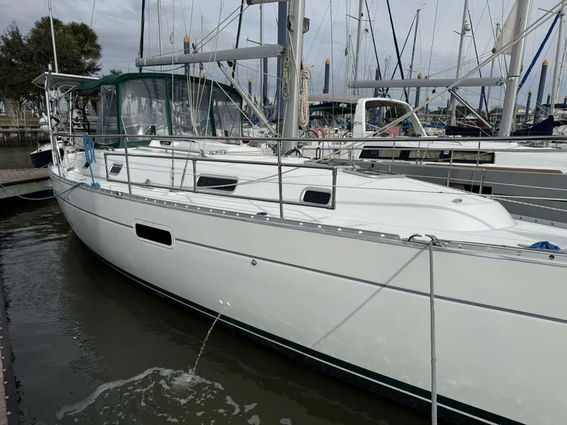 Slide: The Image of Beneteau 361 2002 - 14