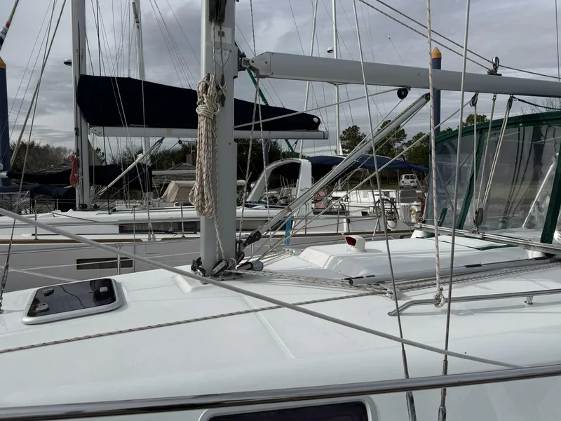 Slide: The Image of Beneteau 361 2002 - 3