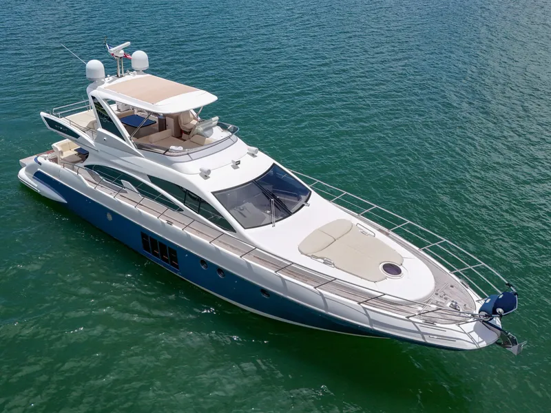 Slide: The Image of Azimut 64 FLY 2012 - 10
