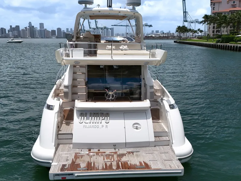 Slide: The Image of Azimut 64 FLY 2012 - 19
