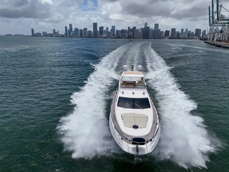 Slide: The Image of Azimut 64 FLY 2012 - 25
