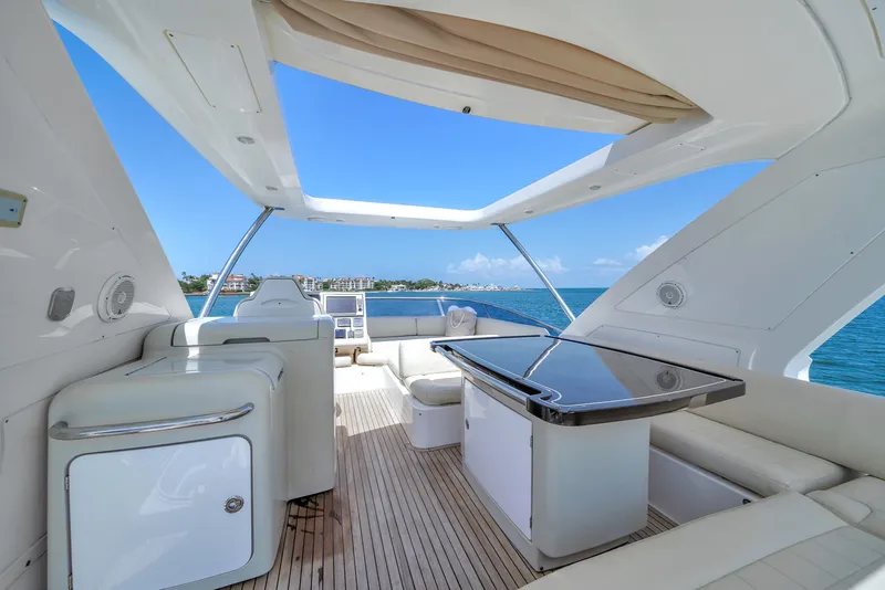 Slide: The Image of Azimut 64 FLY 2012 - 32