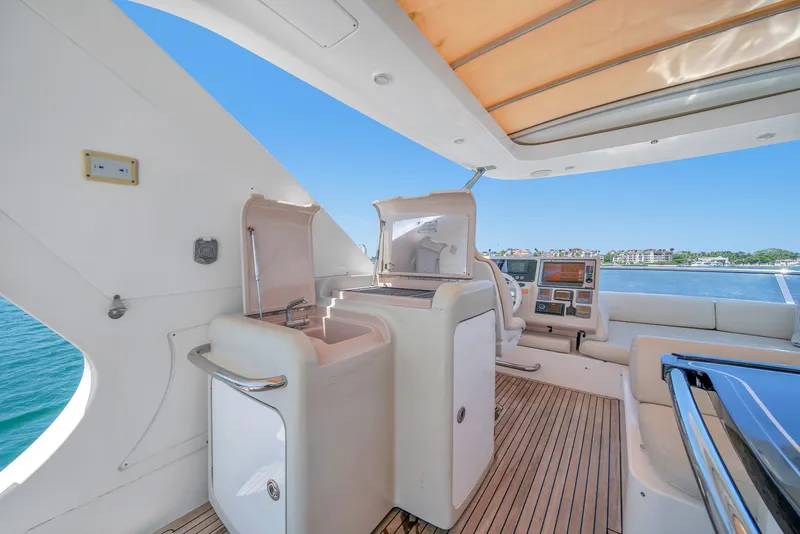 Slide: The Image of Azimut 64 FLY 2012 - 35