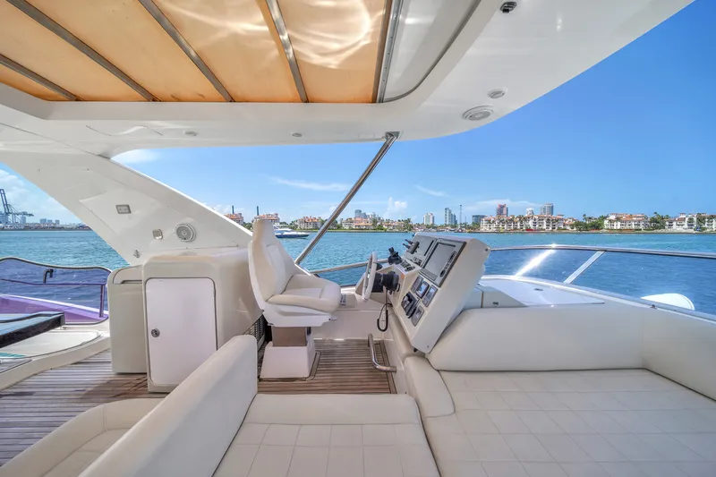 Slide: The Image of Azimut 64 FLY 2012 - 38