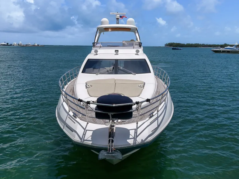 Slide: The Image of Azimut 64 FLY 2012 - 4