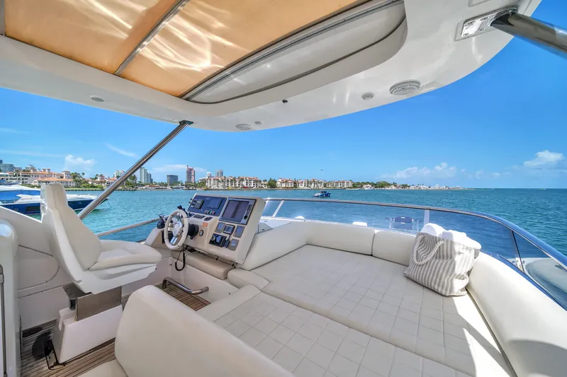 Slide: The Image of Azimut 64 FLY 2012 - 40