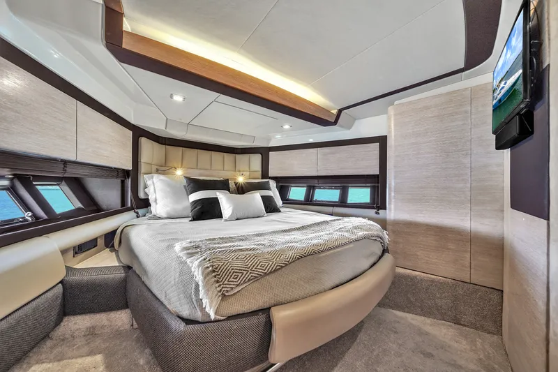 Slide: The Image of Azimut 64 FLY 2012 - 69