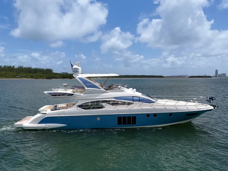 Slide: The Image of Azimut 64 FLY 2012 - 7