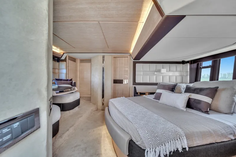Slide: The Image of Azimut 64 FLY 2012 - 76
