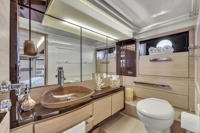 Slide: The Image of Azimut 64 FLY 2012 - 82