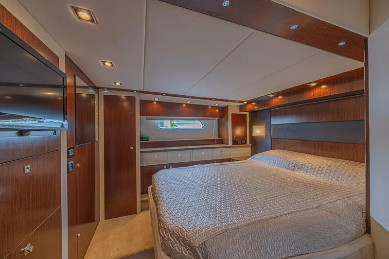Slide: The Image of Cruisers 48 Cantius 2012 - 34