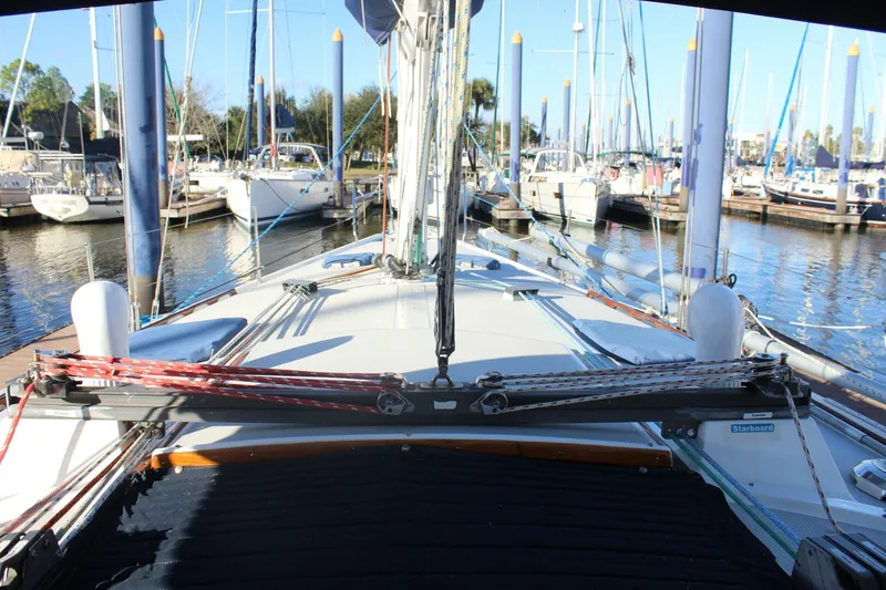 Slide: The Image of Catalina 42 1990 - 27