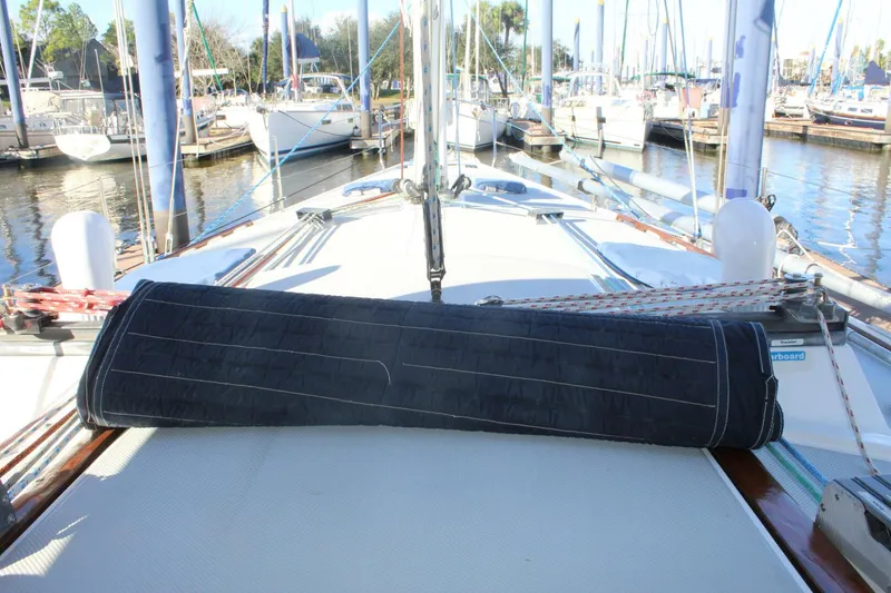 Slide: The Image of Catalina 42 1990 - 4