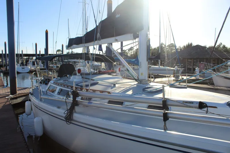 Slide: The Image of Catalina 42 1990 - 47