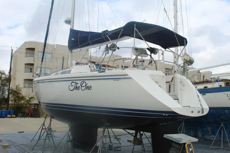 Slide: The Image of Catalina 42 1990 - 51