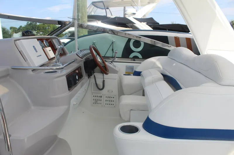 Slide: The Image of Formula 40 Performance Cruiser 2004 - 14