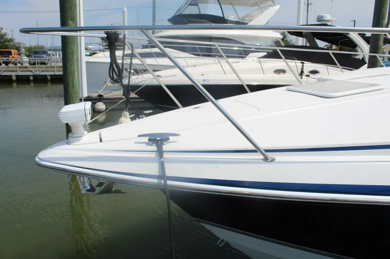 Slide: The Image of Formula 40 Performance Cruiser 2004 - 5