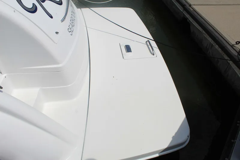 Slide: The Image of Formula 40 Performance Cruiser 2004 - 9