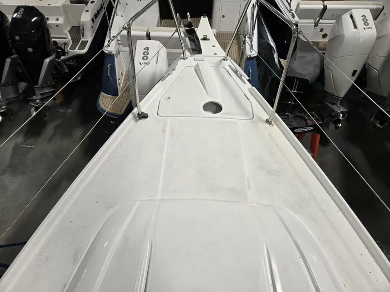 Slide: The Image of Beneteau Oceanis 30.1 2021 - 11