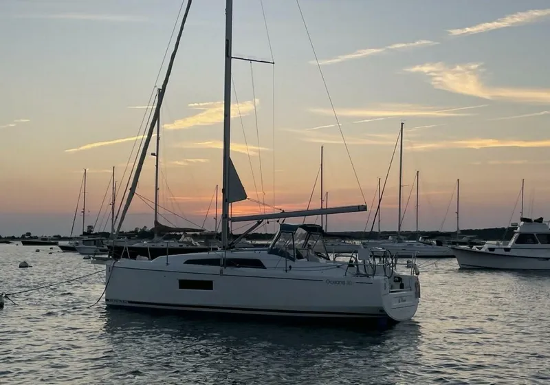 Slide: The Image of Beneteau Oceanis 30.1 2021 - 2