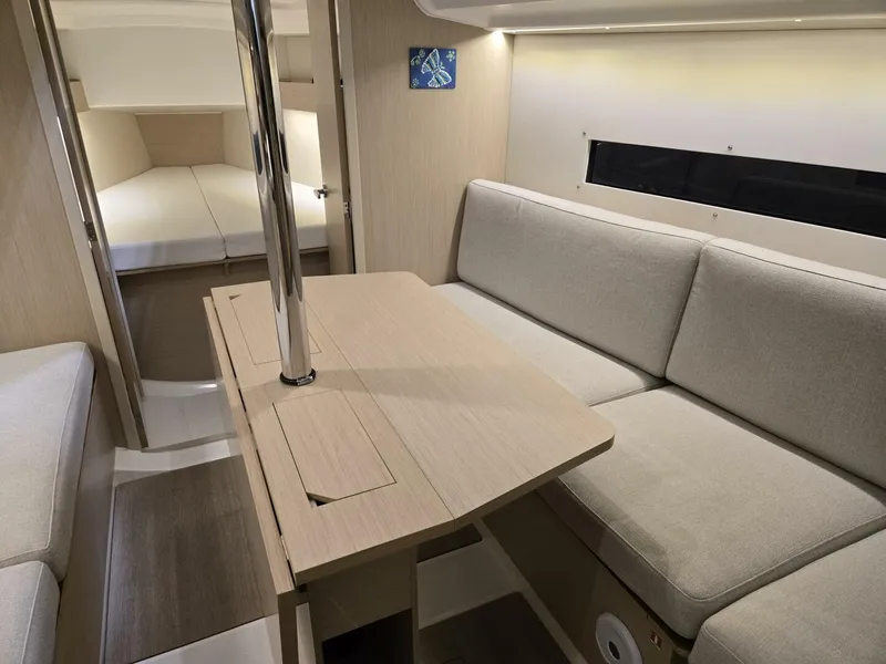 Slide: The Image of Beneteau Oceanis 30.1 2021 - 26