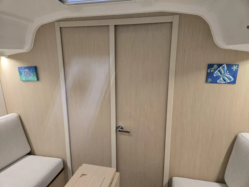 Slide: The Image of Beneteau Oceanis 30.1 2021 - 31