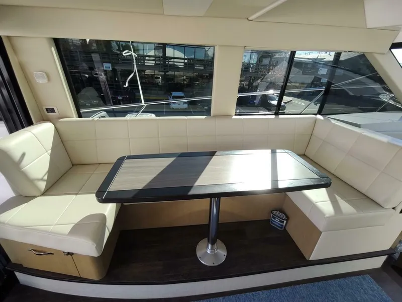Slide: The Image of Regal 42 Fly 2021 - 53