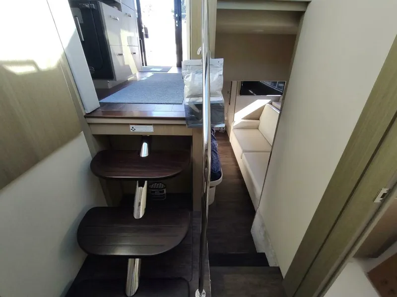 Slide: The Image of Regal 42 Fly 2021 - 65