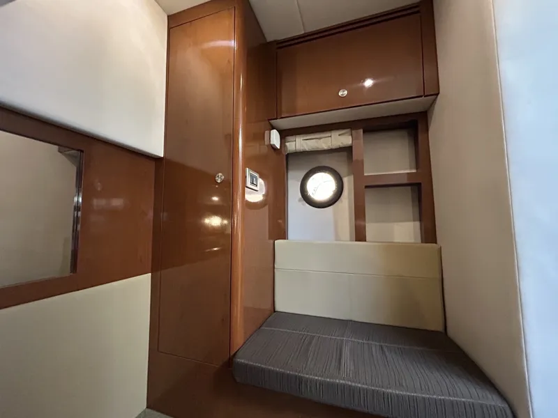 Slide: The Image of Sea Ray 350 Sundancer 2014 - 14