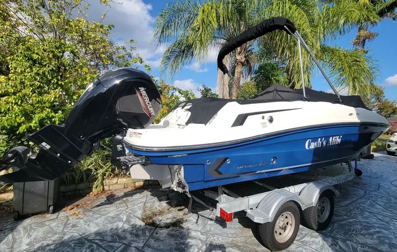 The Image of Bayliner VR6 OB 2023 - 0