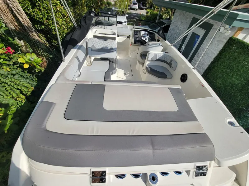 Slide: The Image of Bayliner VR6 OB 2023 - 10