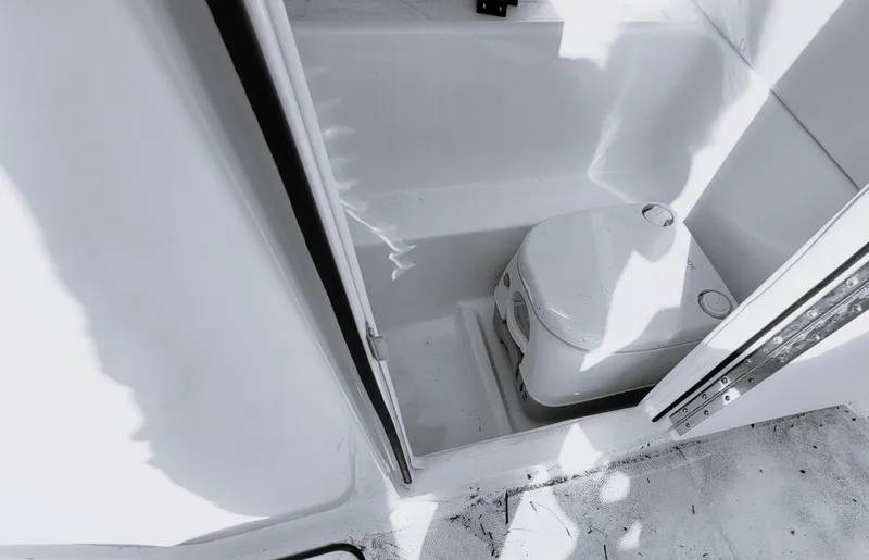Slide: The Image of Bayliner VR6 OB 2023 - 24