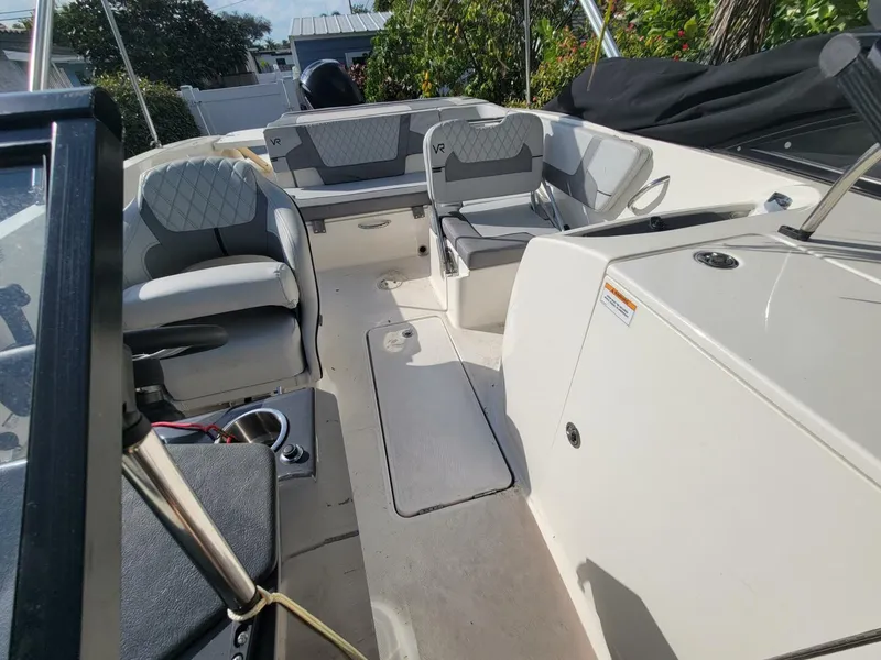 Slide: The Image of Bayliner VR6 OB 2023 - 27