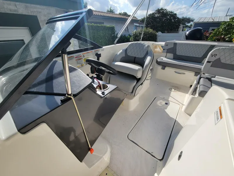 Slide: The Image of Bayliner VR6 OB 2023 - 28