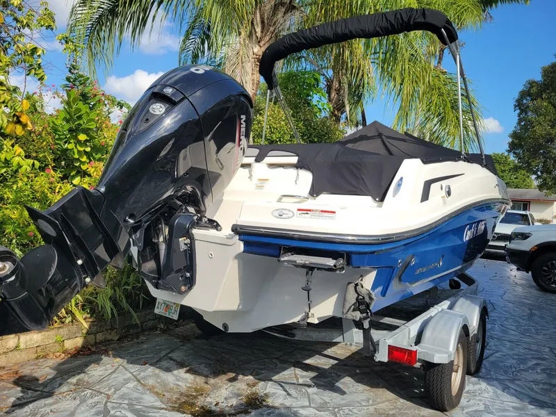 Slide: The Image of Bayliner VR6 OB 2023 - 7