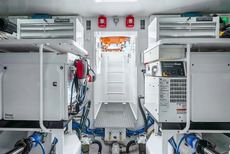 Slide: The Image of Viking 68 Enclosed Bridge 2019 - 25