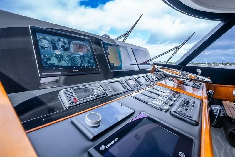 Slide: The Image of Viking 68 Enclosed Bridge 2019 - 58
