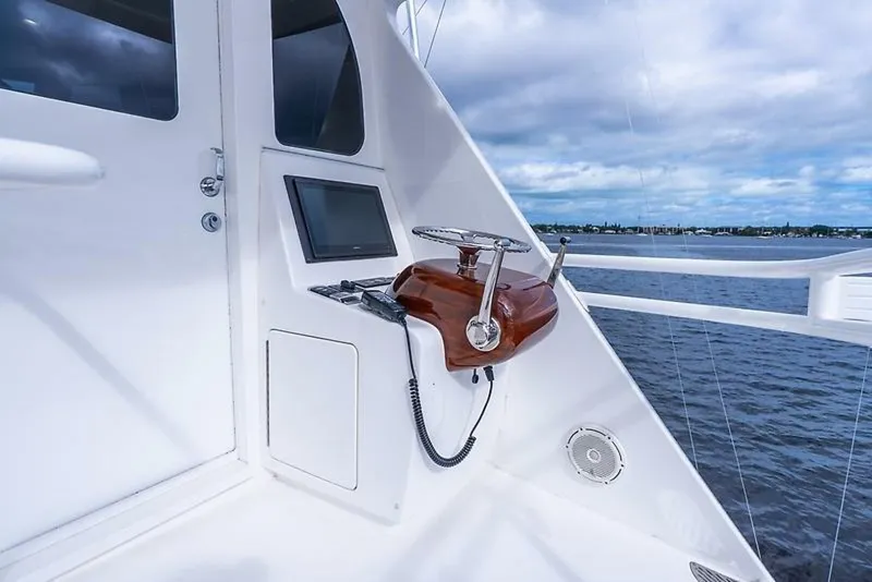 Slide: The Image of Viking 68 Enclosed Bridge 2019 - 63