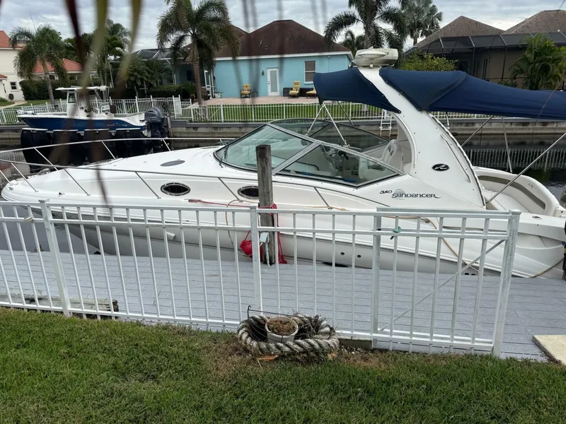 Slide: The Image of Sea Ray 320 Sundancer 2006 - 25