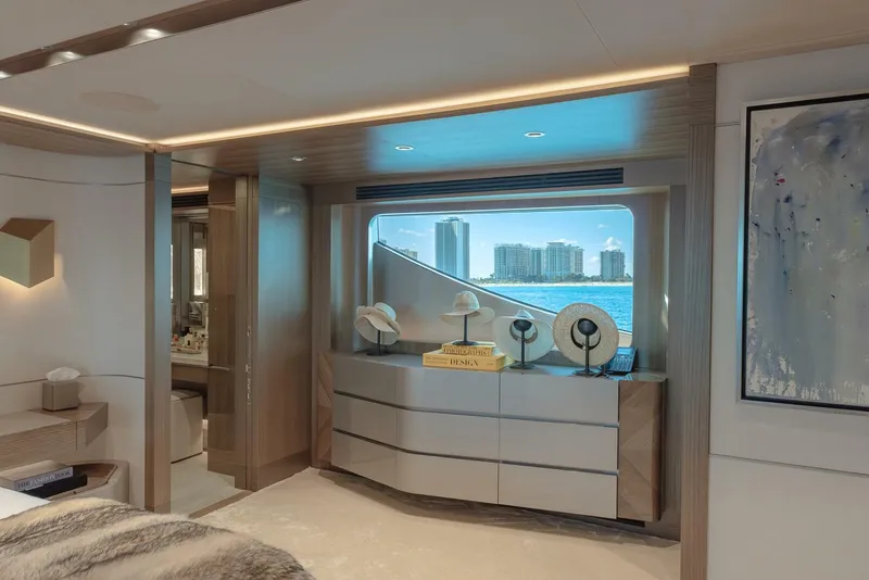 Slide: The Image of Westport Raised Pilothouse 2018 - 15