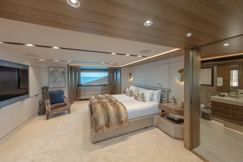 Slide: The Image of Westport Raised Pilothouse 2018 - 16
