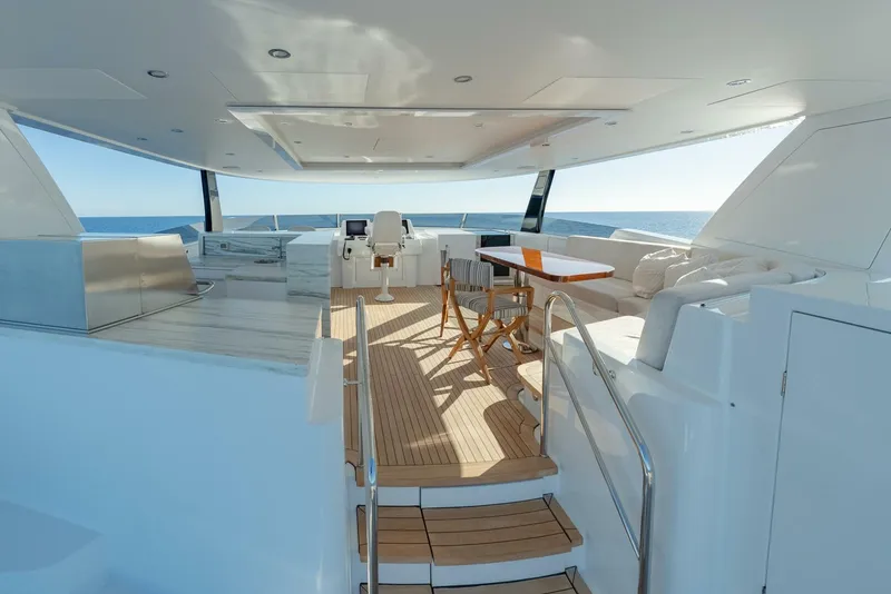 Slide: The Image of Westport Raised Pilothouse 2018 - 32